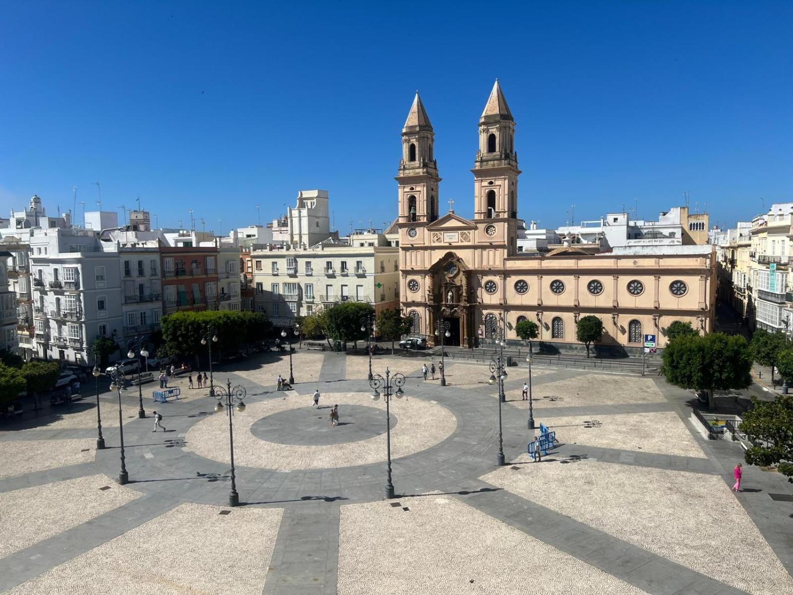 The Traveller'S House Con Vistas A Playa La Caleta Apartment Cadiz Bagian luar foto